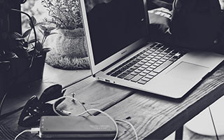 tokenpocket怎么安装应用 装错这一步，你的加密资产瞬间清零TokenPocket超全安装避坑指南